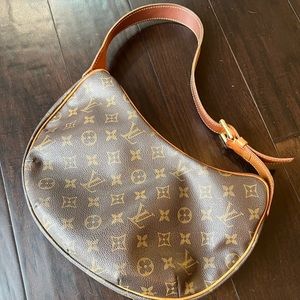 Louis Vuitton Croissant Bag MM